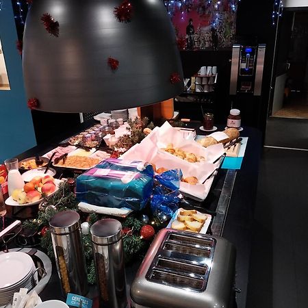 Kyriad Direct Marseille Est La Valentine La Penne-sur-Huveaune Kültér fotó