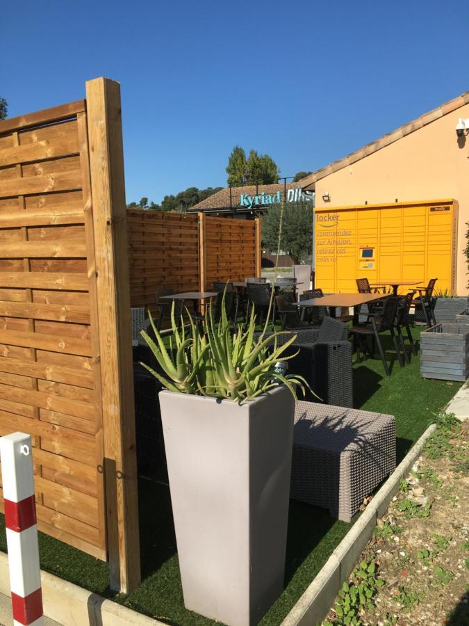 Kyriad Direct Marseille Est La Valentine La Penne-sur-Huveaune Kültér fotó