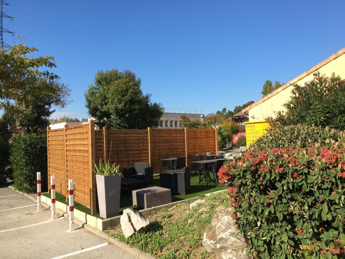Kyriad Direct Marseille Est La Valentine La Penne-sur-Huveaune Kültér fotó