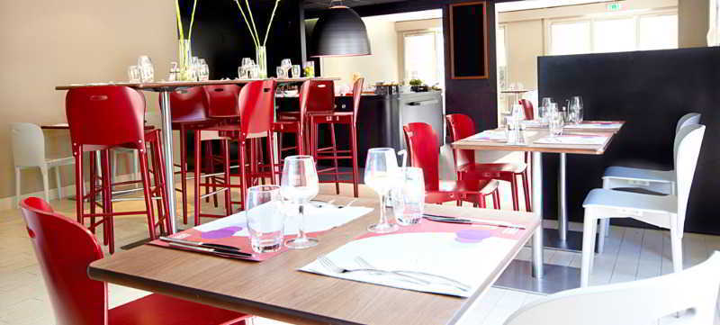 Kyriad Direct Marseille Est La Valentine La Penne-sur-Huveaune Kültér fotó